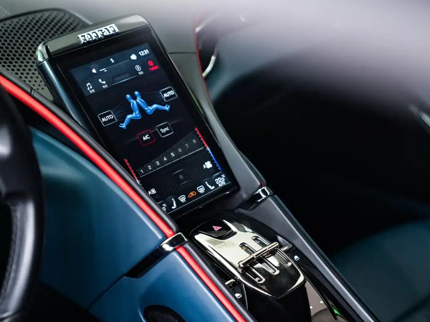 Roma 2020 3.9T V8 — миниатюра 9