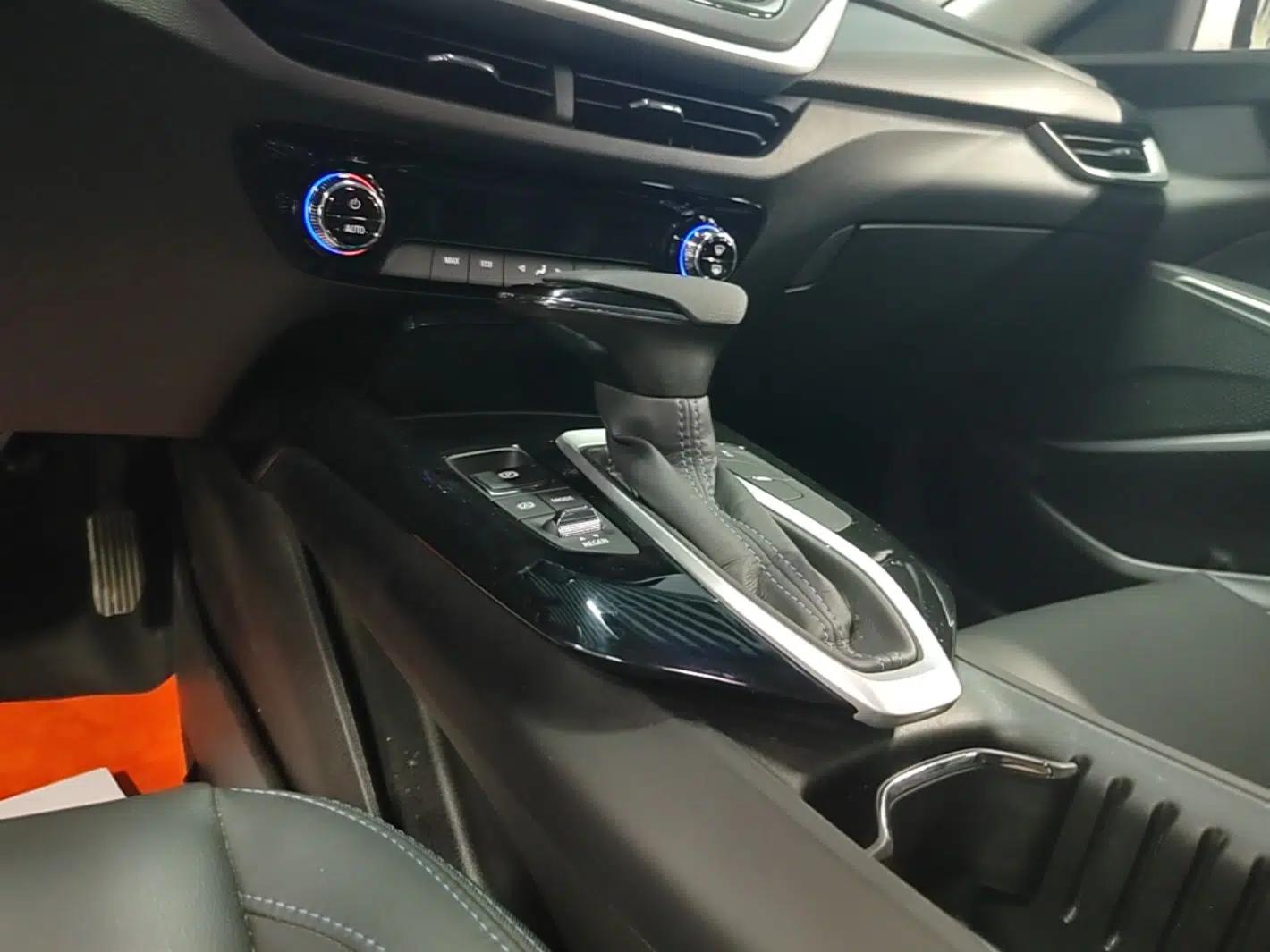 Chevrolet Menlo 2023 Star Enjoyment Version Plus — миниатюра 16
