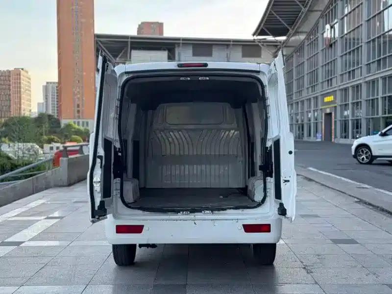 EV6 2023 Fast and Slow Charging Version — миниатюра 5