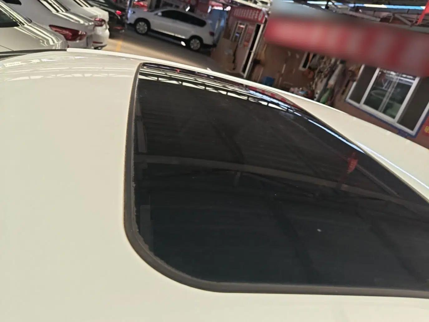 Citroen C4 Sega 2016 1.6L Manual Comfort Model — миниатюра 11