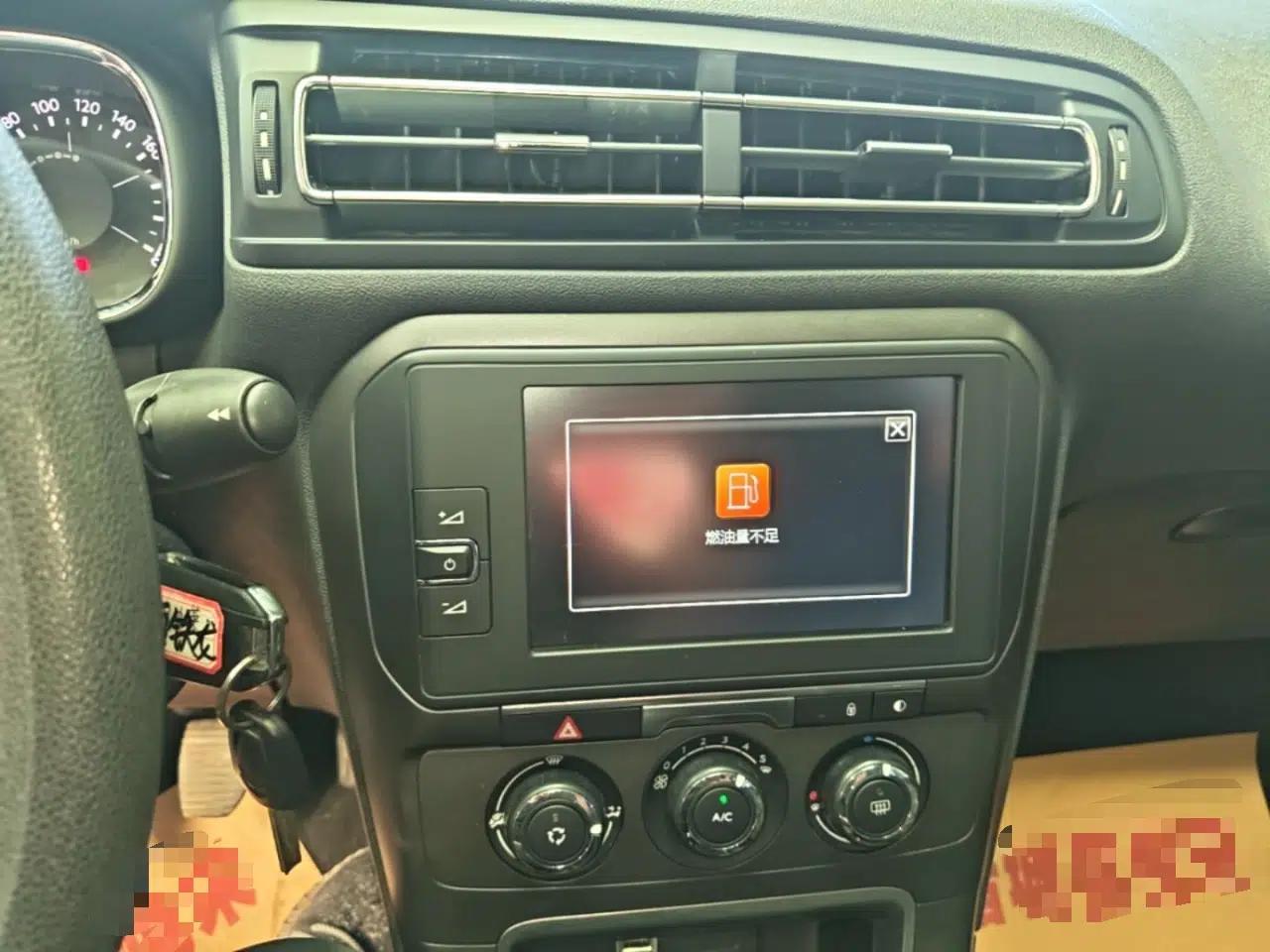 Citroen C4 Sega 2016 1.6L Manual Comfort Model — миниатюра 15
