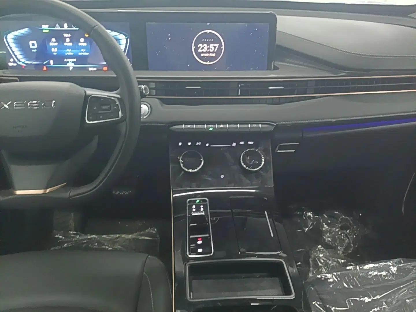EXEED Zhuifeng C-DM 2022 1.5 TCI-DHT 105 km "Chengfeng Qi" Edition — миниатюра 15