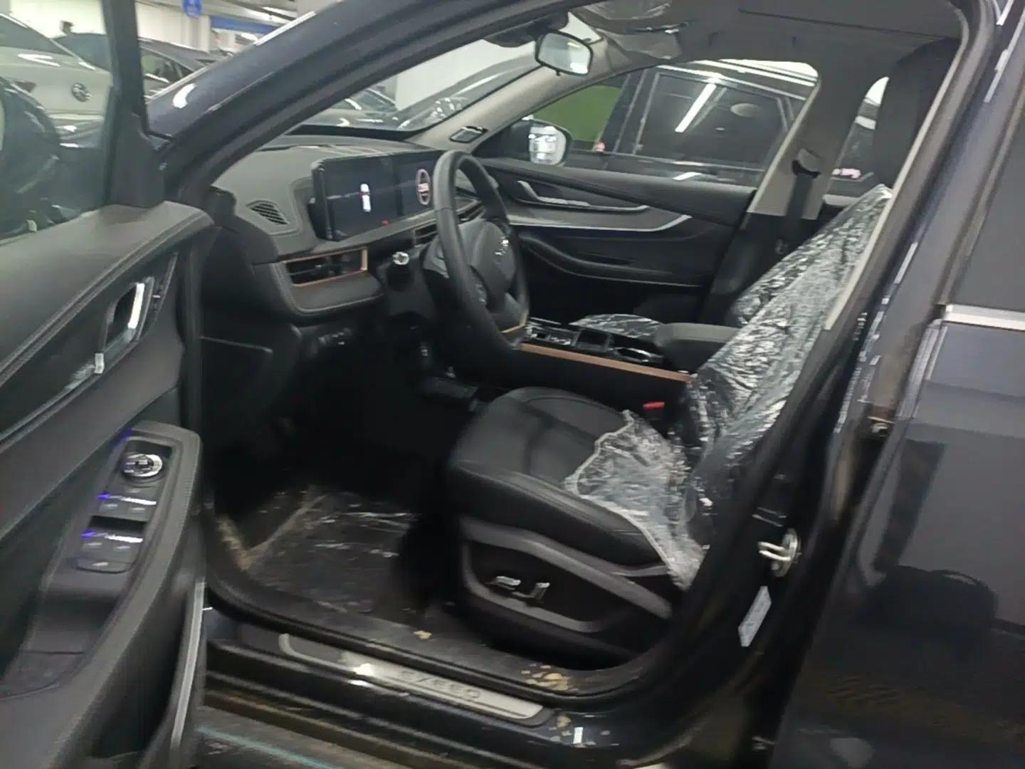 EXEED Zhuifeng C-DM 2022 1.5 TCI-DHT 105 km "Chengfeng Qi" Edition — миниатюра 18