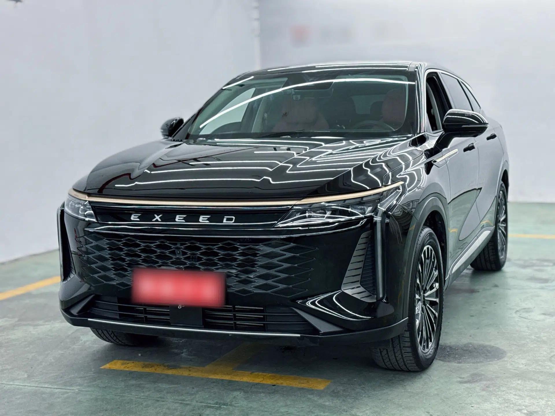 EXEED Stellar 2023 400T Two-Wheel Drive Comfort Flyfish Edition — миниатюра 1