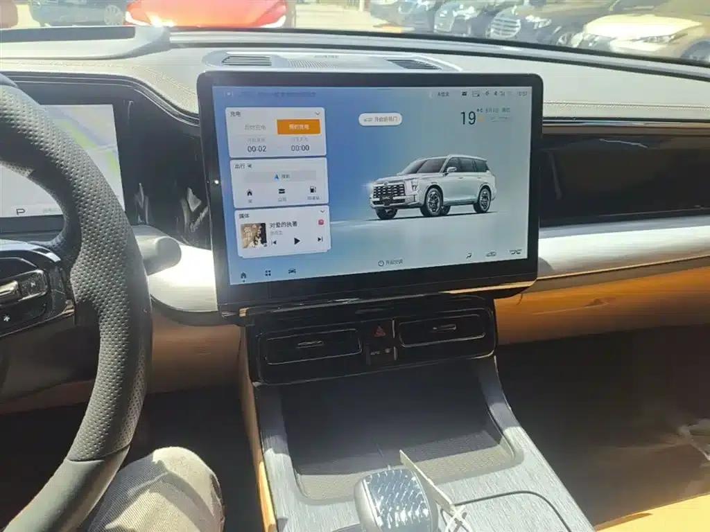 Trumpchi ES9 2024 PHEV 143km Traveler Max — миниатюра 13