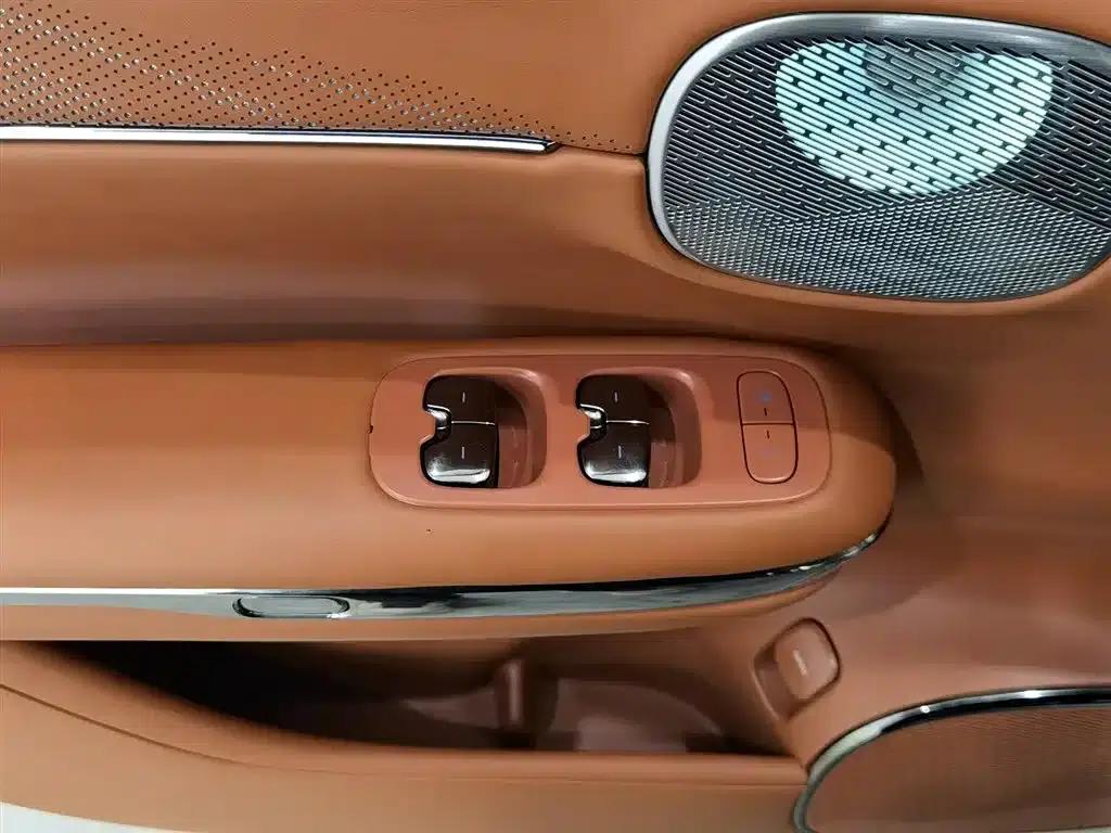 Trumpchi S7 2025 205km/h Max Edition — миниатюра 9