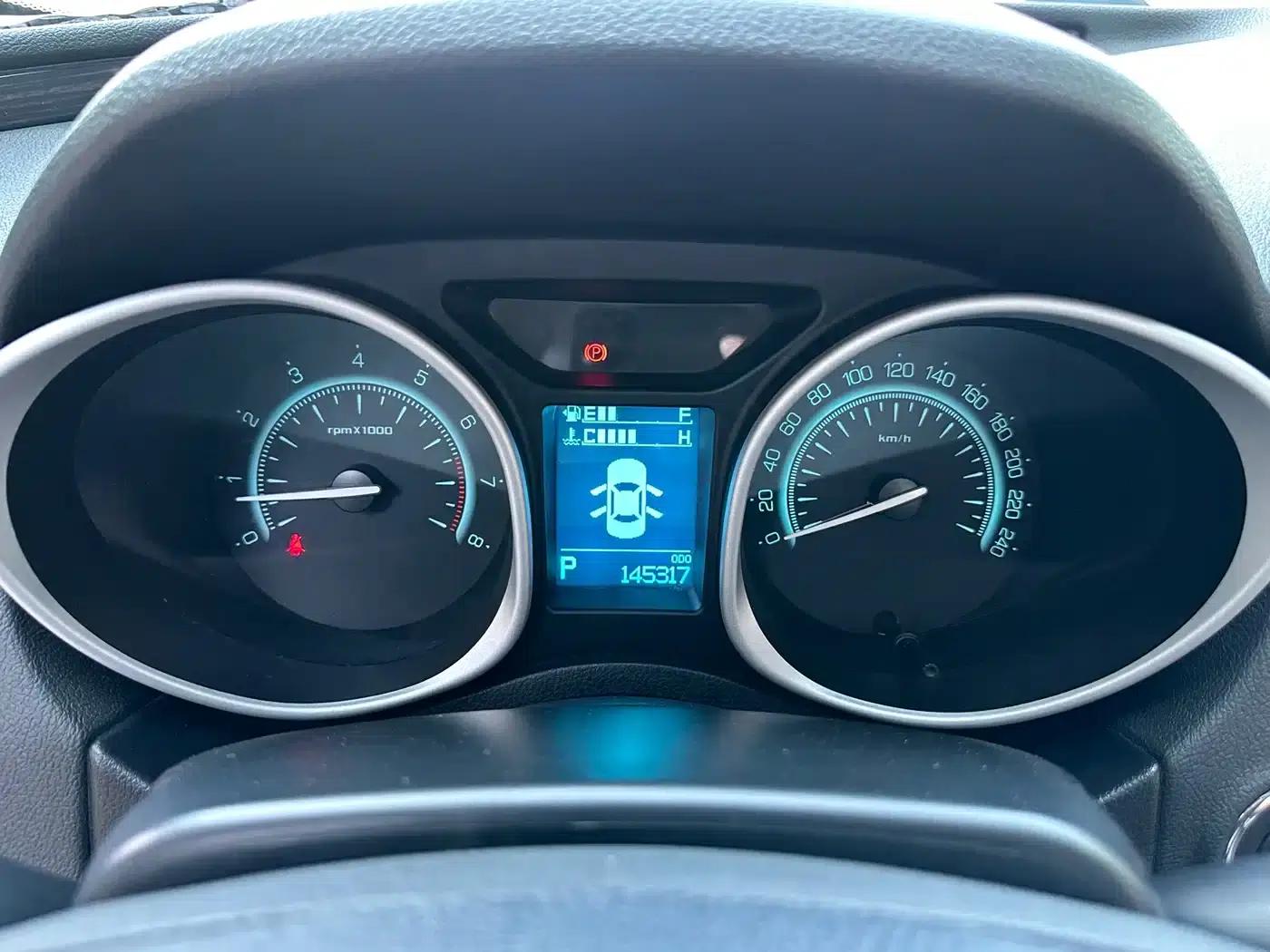 Trumpchi GS5 Super 2015 2.0L Automatic 2WD Luxury Navigation Edition — миниатюра 16