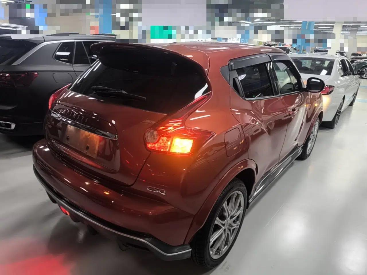 Infiniti ESQ 2014 1.6L Spontaneous Edition — миниатюра 4