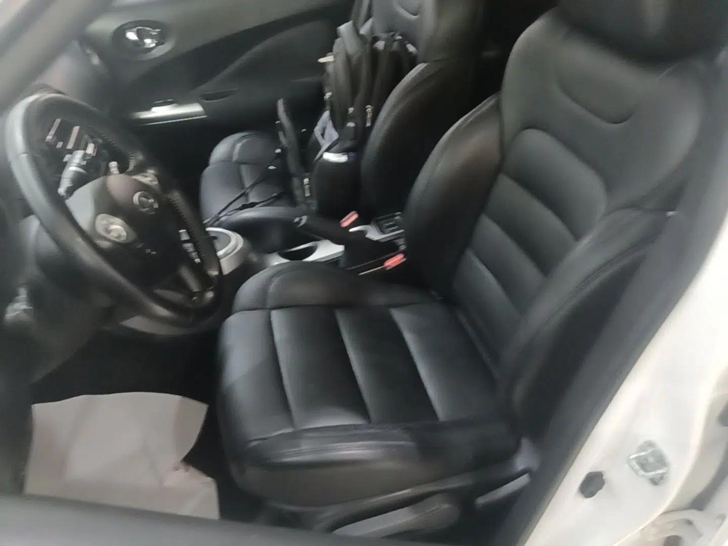 Infiniti ESQ 2014 1.6L Spontaneous Edition — миниатюра 18
