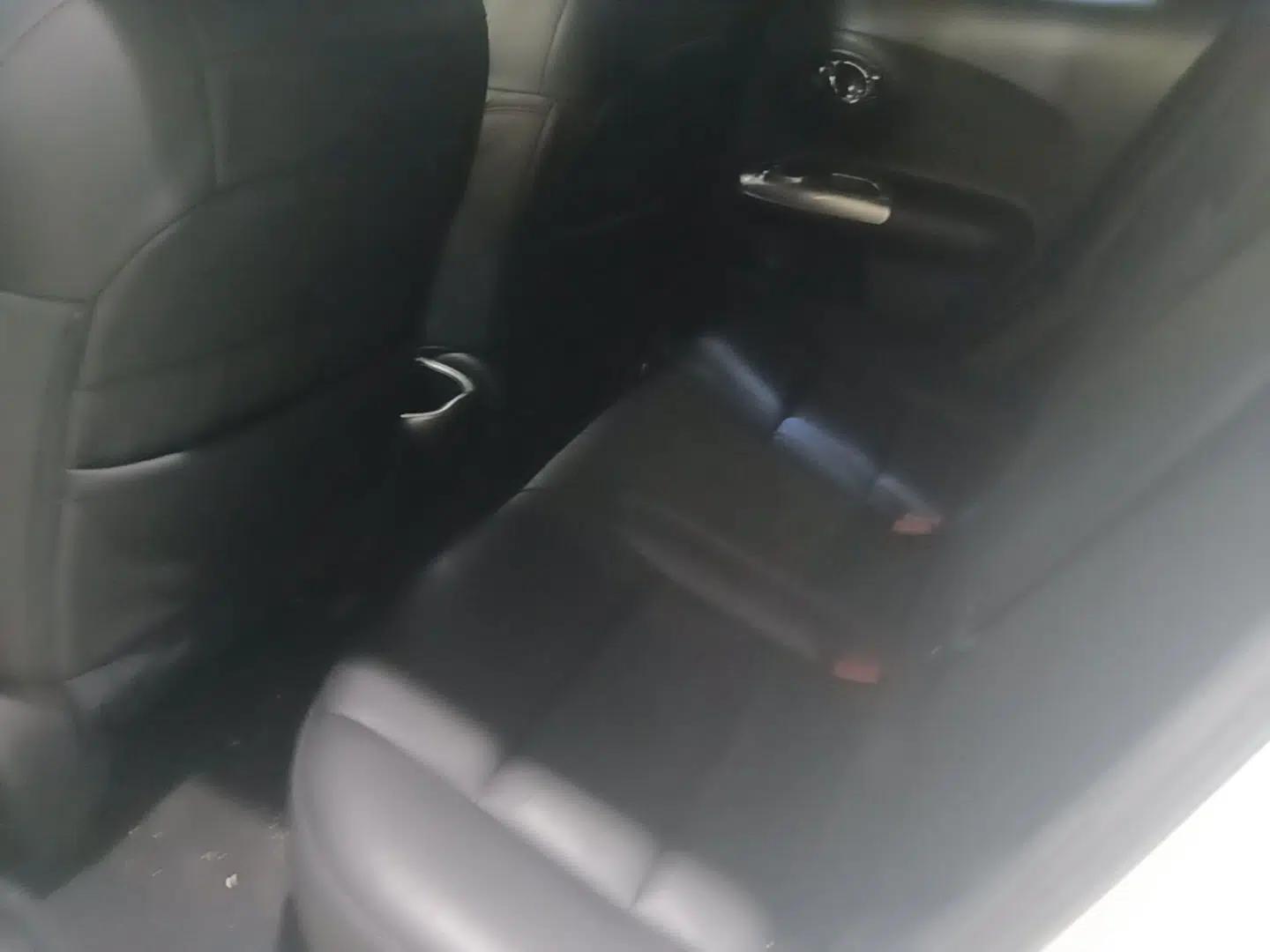 Infiniti ESQ 2014 1.6L Spontaneous Edition — миниатюра 20