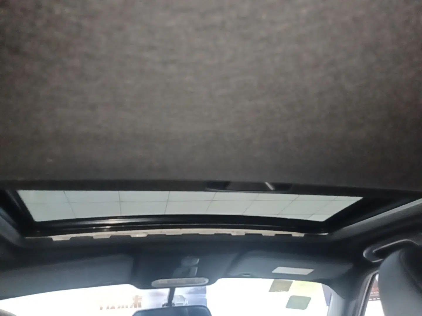 Infiniti ESQ 2014 1.6L Spontaneous Edition — миниатюра 21