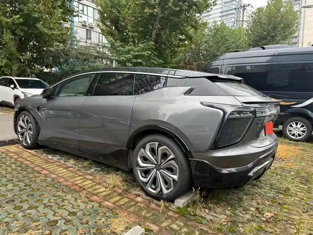 HiPhi X 2021 Flagship Edition 6-seater — миниатюра 6