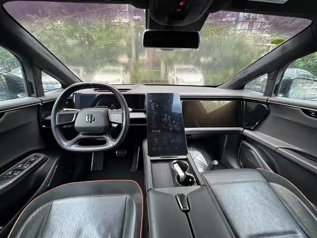 HiPhi X 2021 Flagship Edition 6-seater — миниатюра 9
