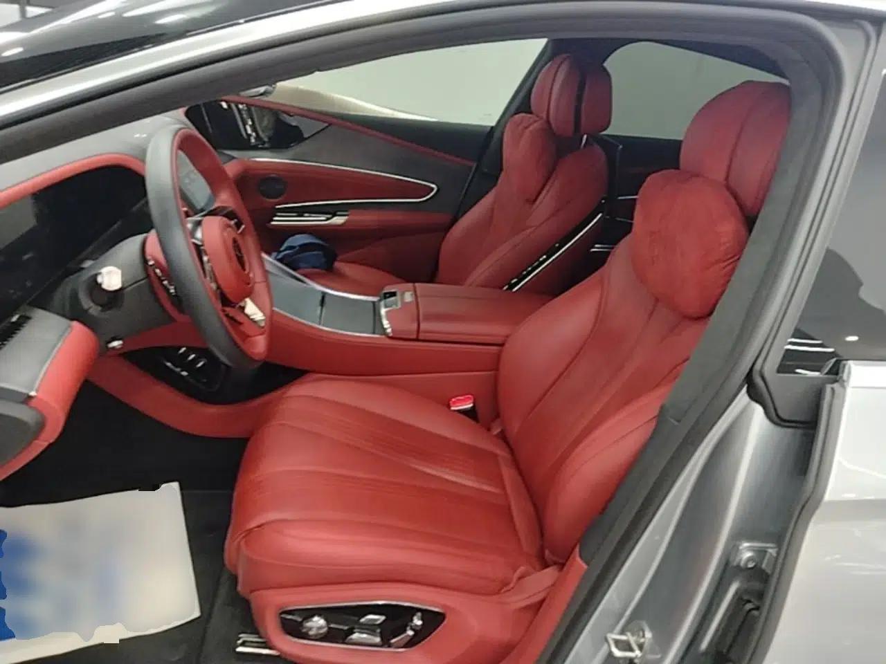 Yangwang U7 2025 PHEV Four-Seat Flagship Edition — миниатюра 18