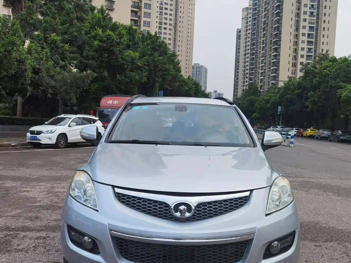 Haval H5 Classic 2012 European Edition Green Static 2.0T Automatic 2WD Comfort Model — миниатюра 2