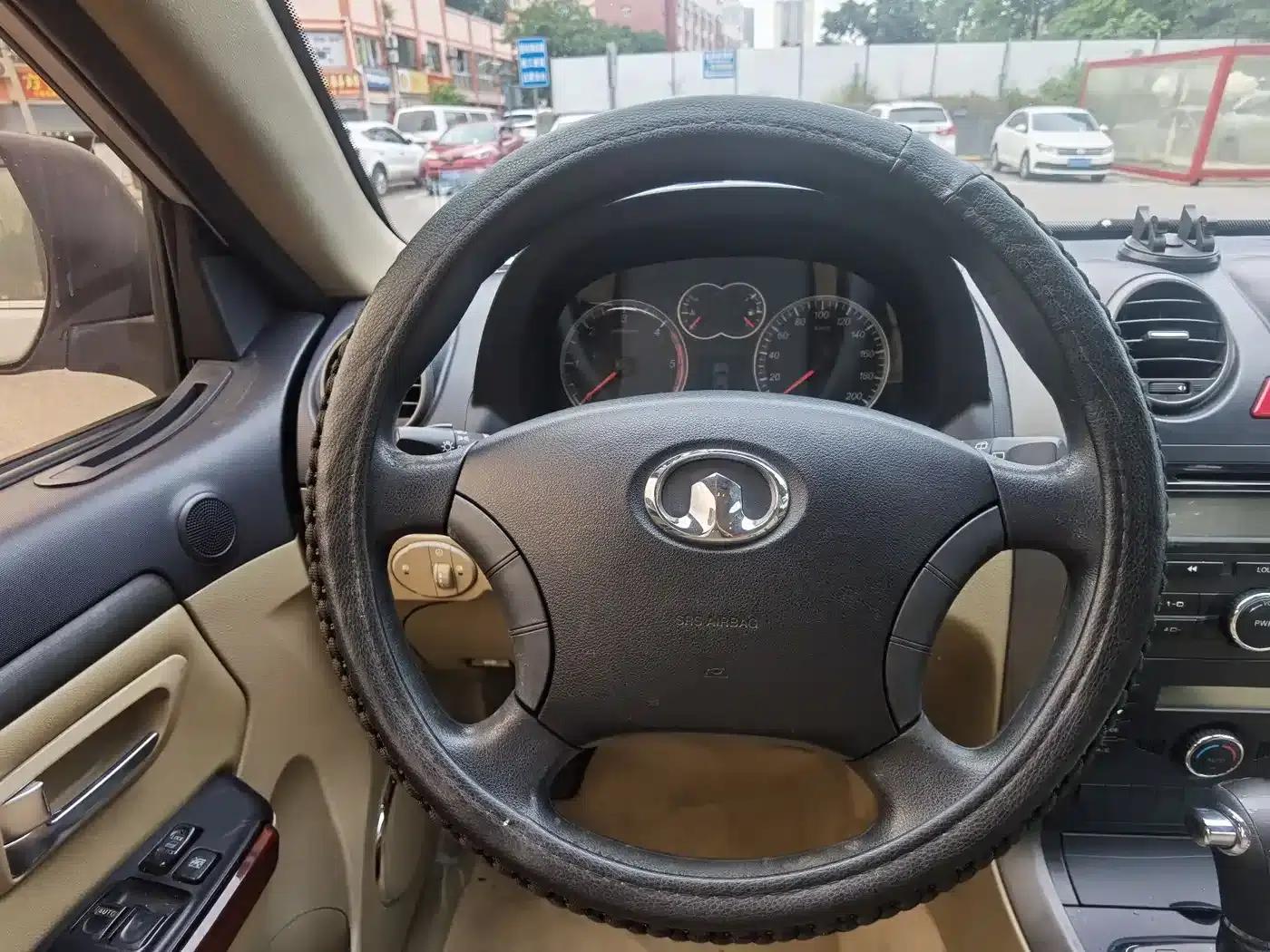 Haval H5 Classic 2012 European Edition Green Static 2.0T Automatic 2WD Comfort Model — миниатюра 13