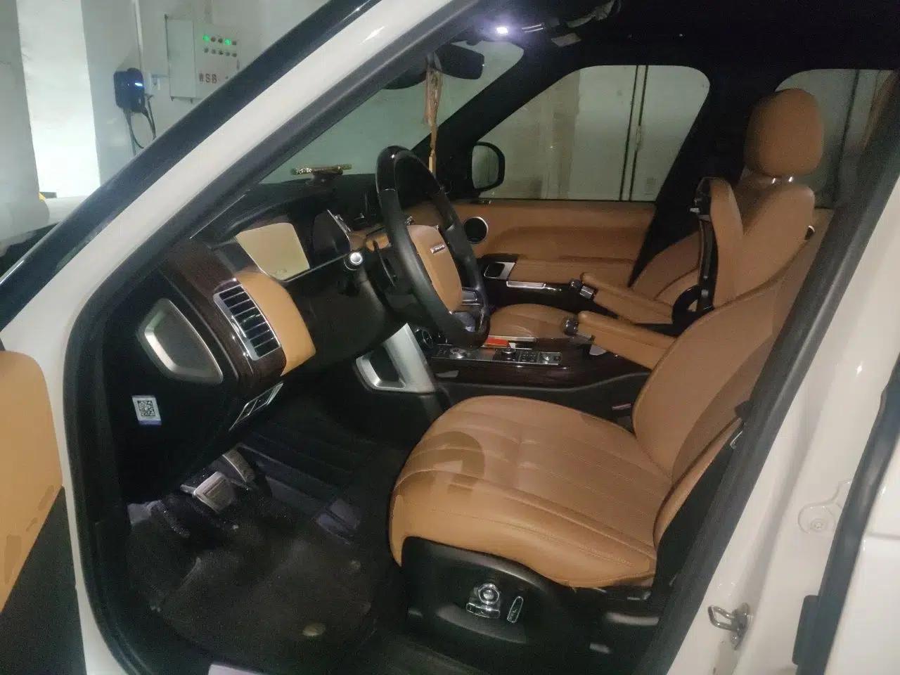 Land Rover Range Vogue 2017 3.0T Gasoline HSE U.S. Specification — миниатюра 17