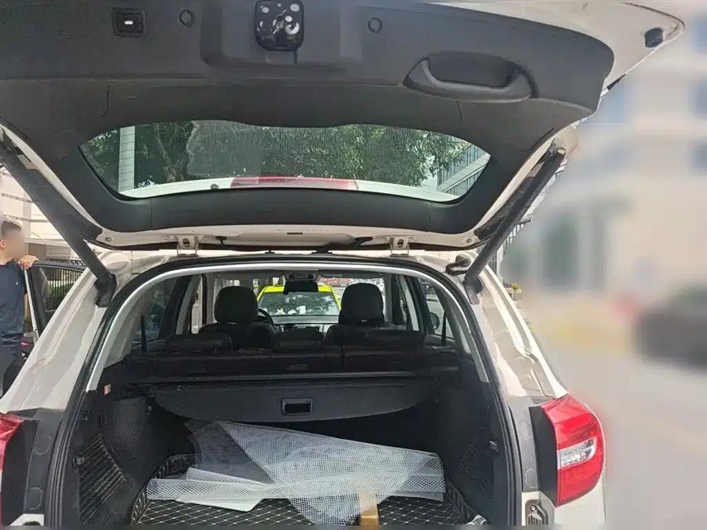 Haval H8 2015 2.0T 2WD Elite — миниатюра 16