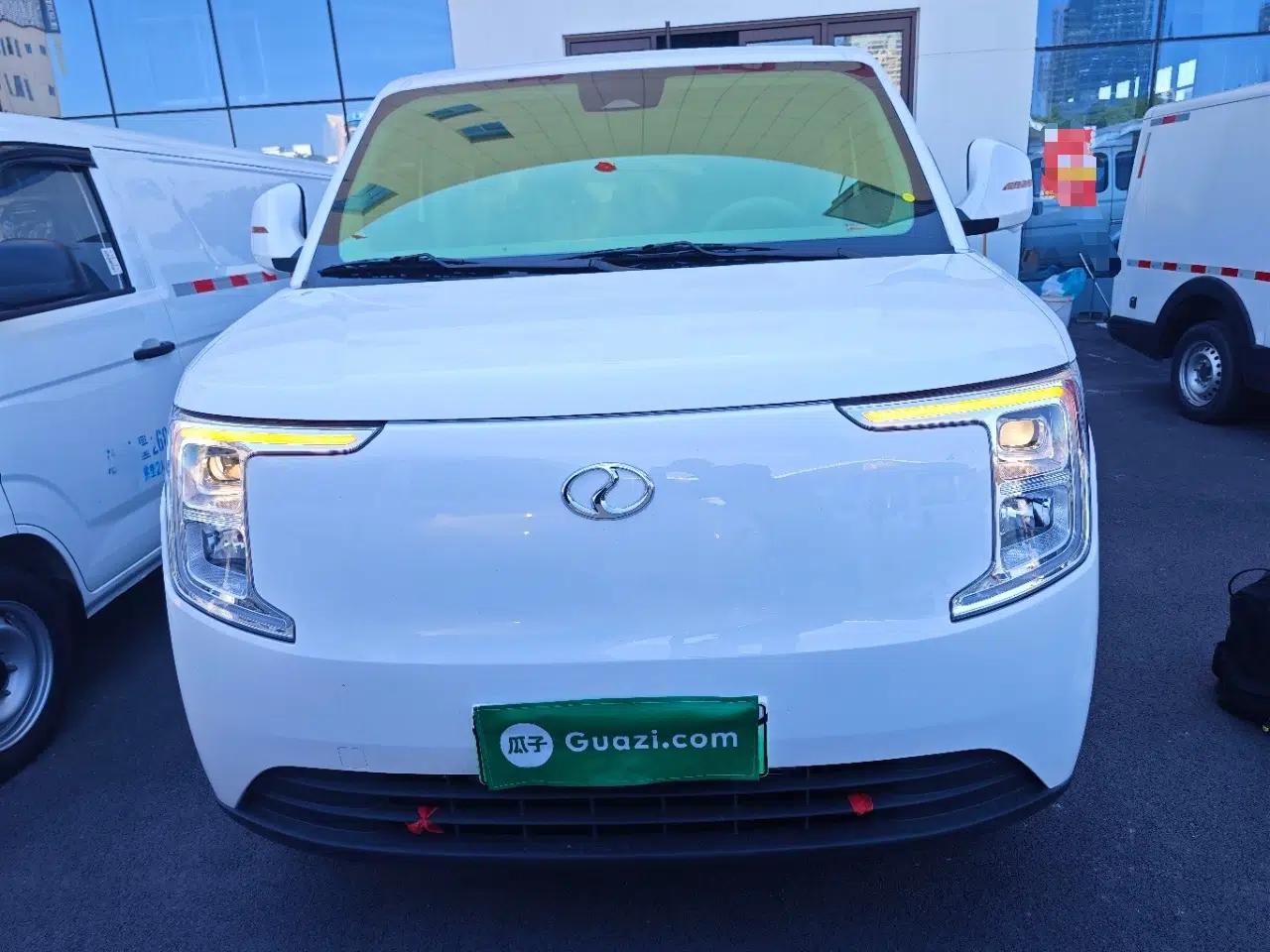 Ruichi R5 2025 Model Passenger Vehicle Smart Driving Ultra-Charging Edition, Pioneer Type I — миниатюра 2