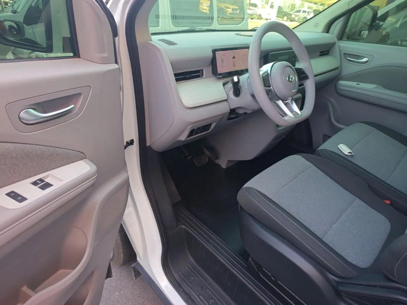 Ruichi R5 2025 Model Passenger Vehicle Smart Driving Ultra-Charging Edition, Pioneer Type I — миниатюра 19