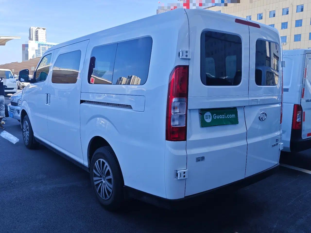 Ruichi R5 2025 Model Passenger Vehicle Smart Driving Ultra-Charging Edition, Pioneer Type I — миниатюра 4