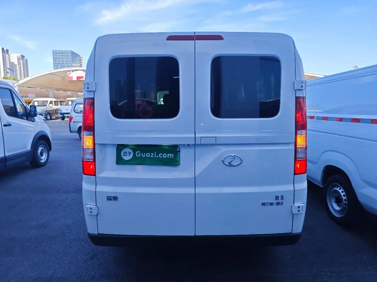 Ruichi R5 2025 Model Passenger Vehicle Smart Driving Ultra-Charging Edition, Pioneer Type I — миниатюра 5