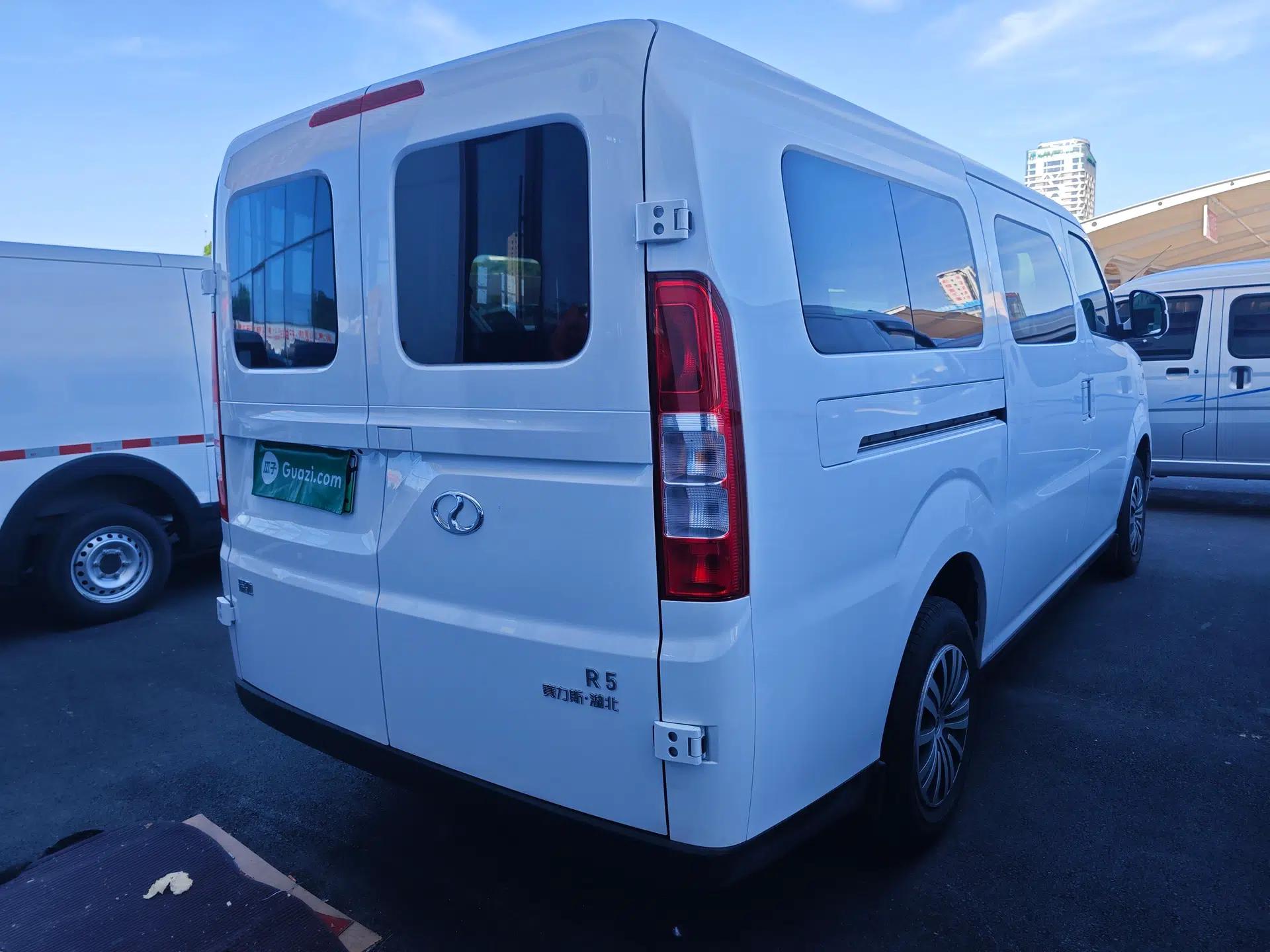 Ruichi R5 2025 Model Passenger Vehicle Smart Driving Ultra-Charging Edition, Pioneer Type I — миниатюра 6