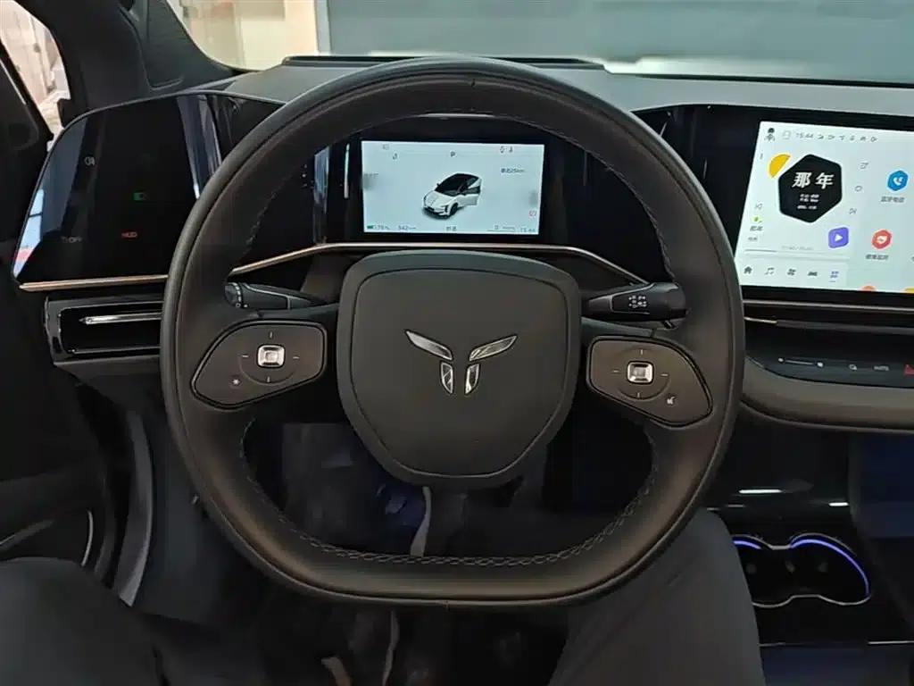 Hongqi EH7 2025 640 AWD Smart Selection Edition — миниатюра 11