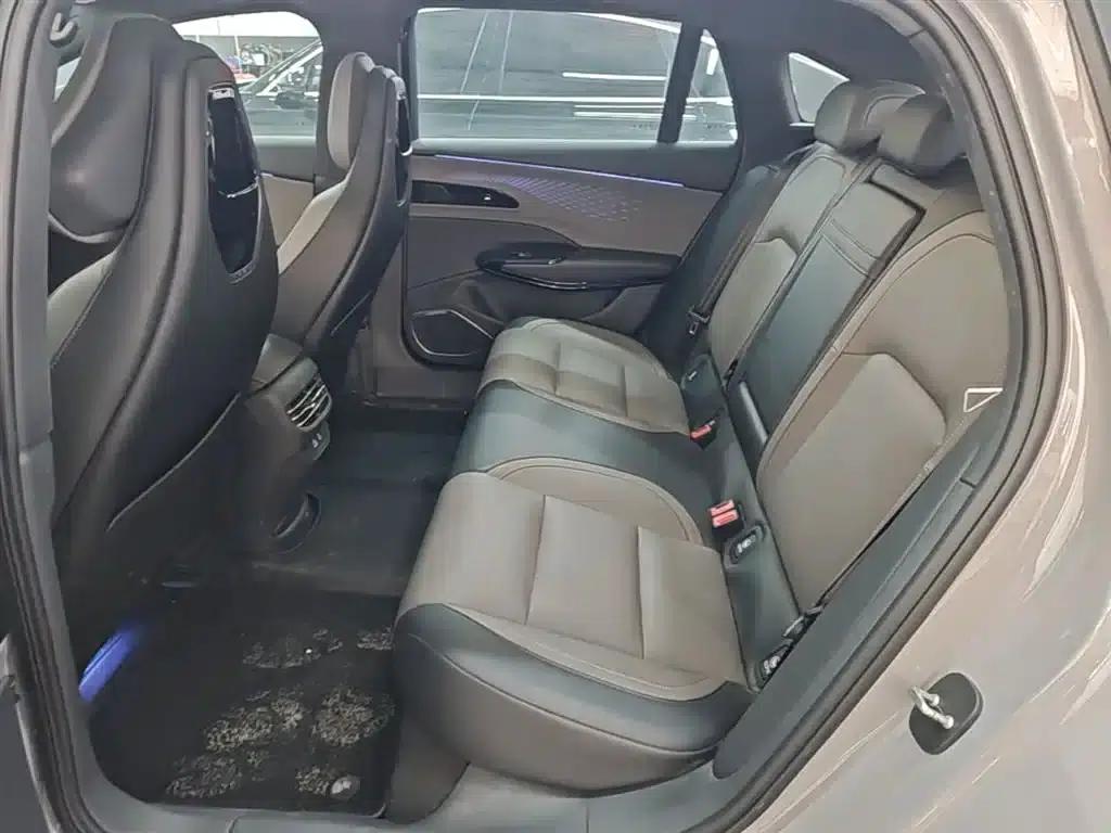 Hongqi EH7 2025 640 AWD Smart Selection Edition — миниатюра 17