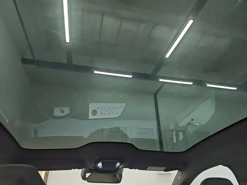 Hongqi EH7 2025 640 AWD Smart Selection Edition — миниатюра 18
