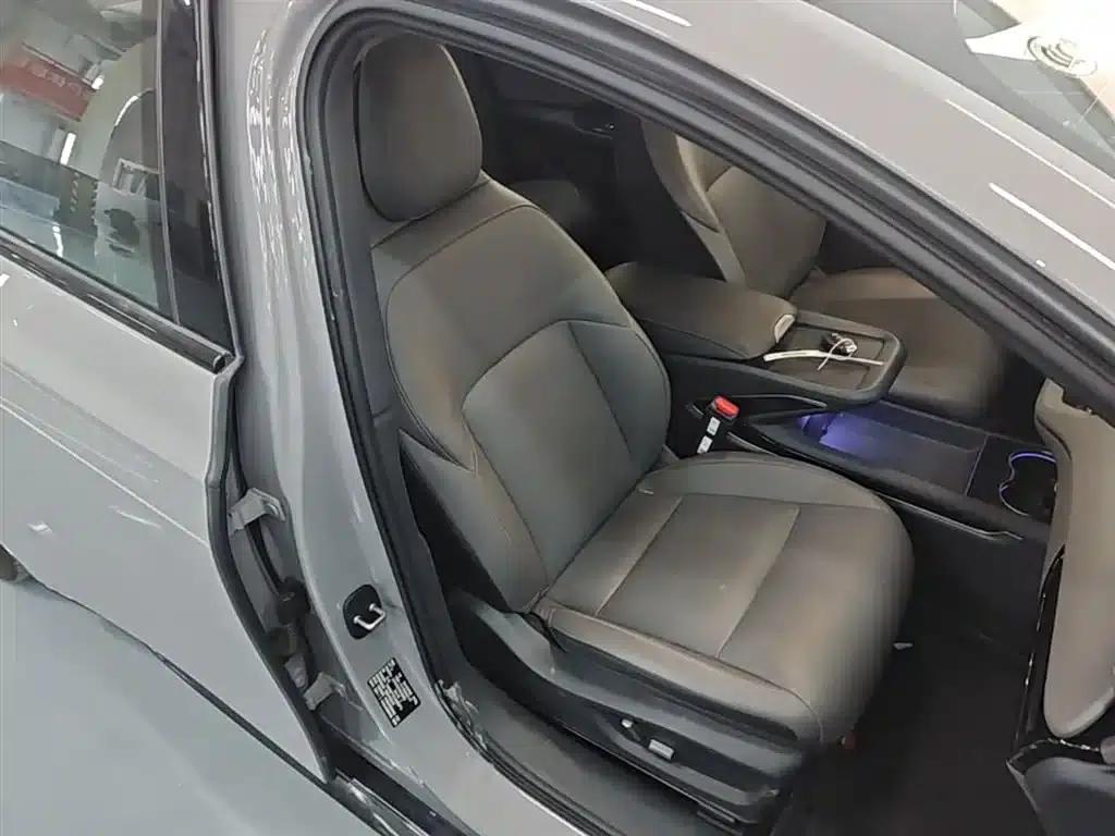 Hongqi EH7 2025 640 AWD Smart Selection Edition — миниатюра 25