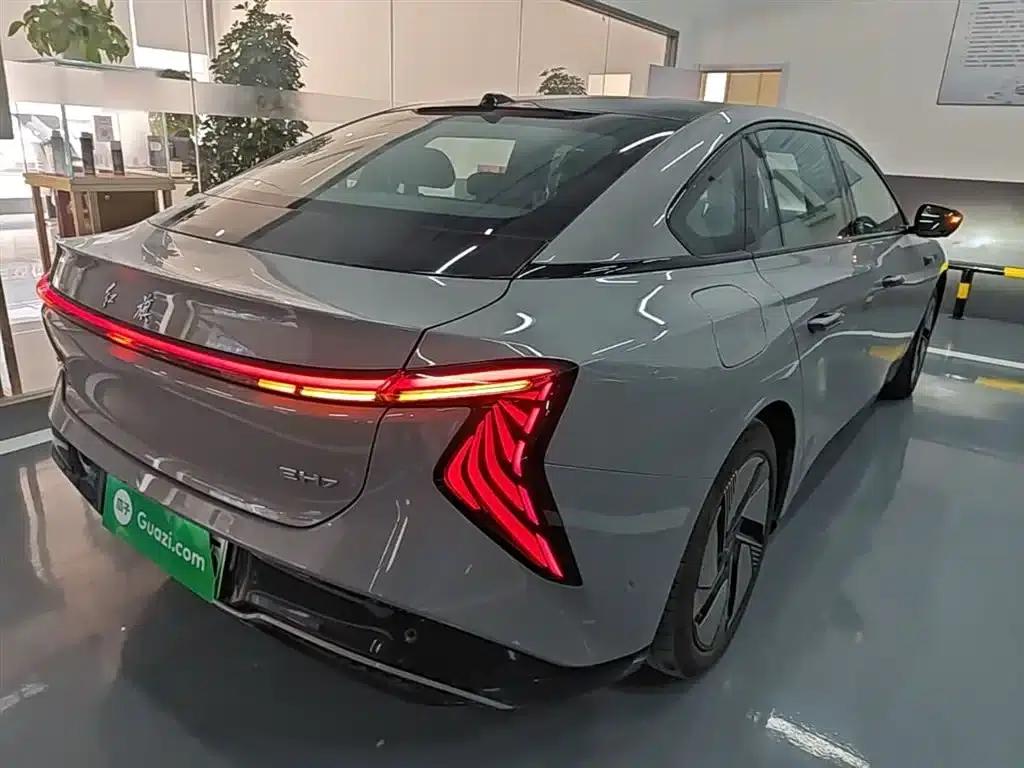 Hongqi EH7 2025 640 AWD Smart Selection Edition — миниатюра 7