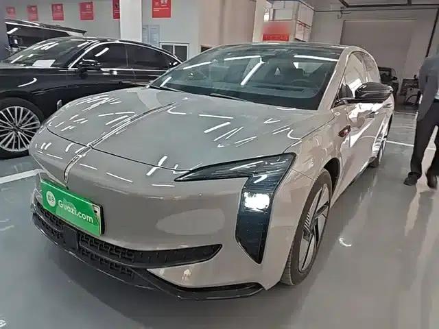 Hongqi EH7 2025 640 AWD Smart Selection Edition