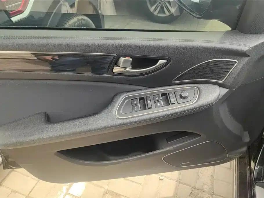 Hongqi H7 2019 1.8T Comfort Edition — миниатюра 7