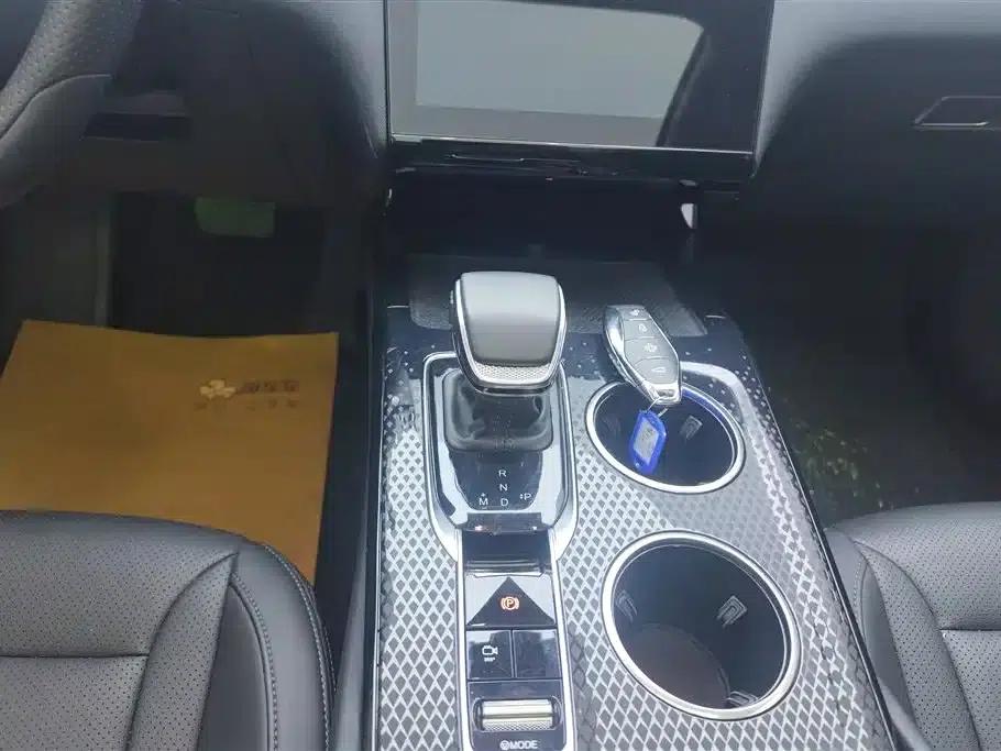 Hongqi HS3 2023 1.5T 2WD Goodness Edition — миниатюра 16