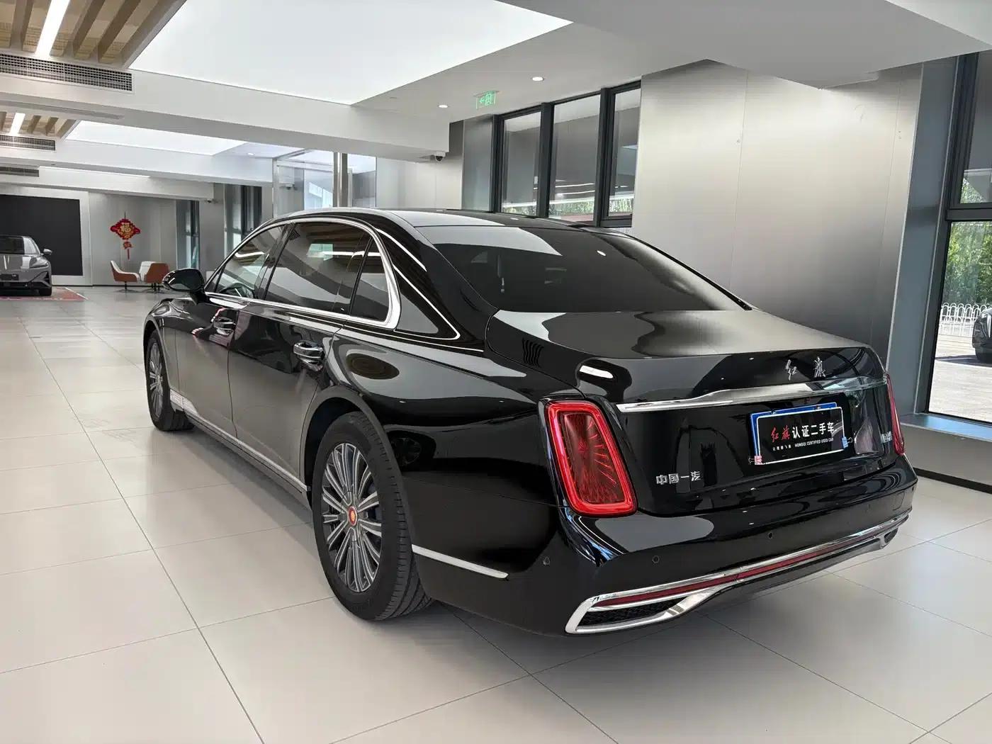 Hongqi Golden Sunflower Elegant 2024 Model 3.0T V6 — миниатюра 3