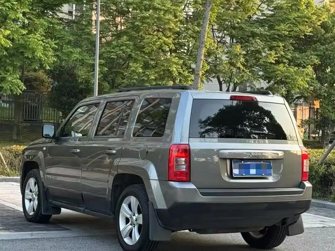 2014 Jeep Compass 2.4L Sport Edition — миниатюра 4