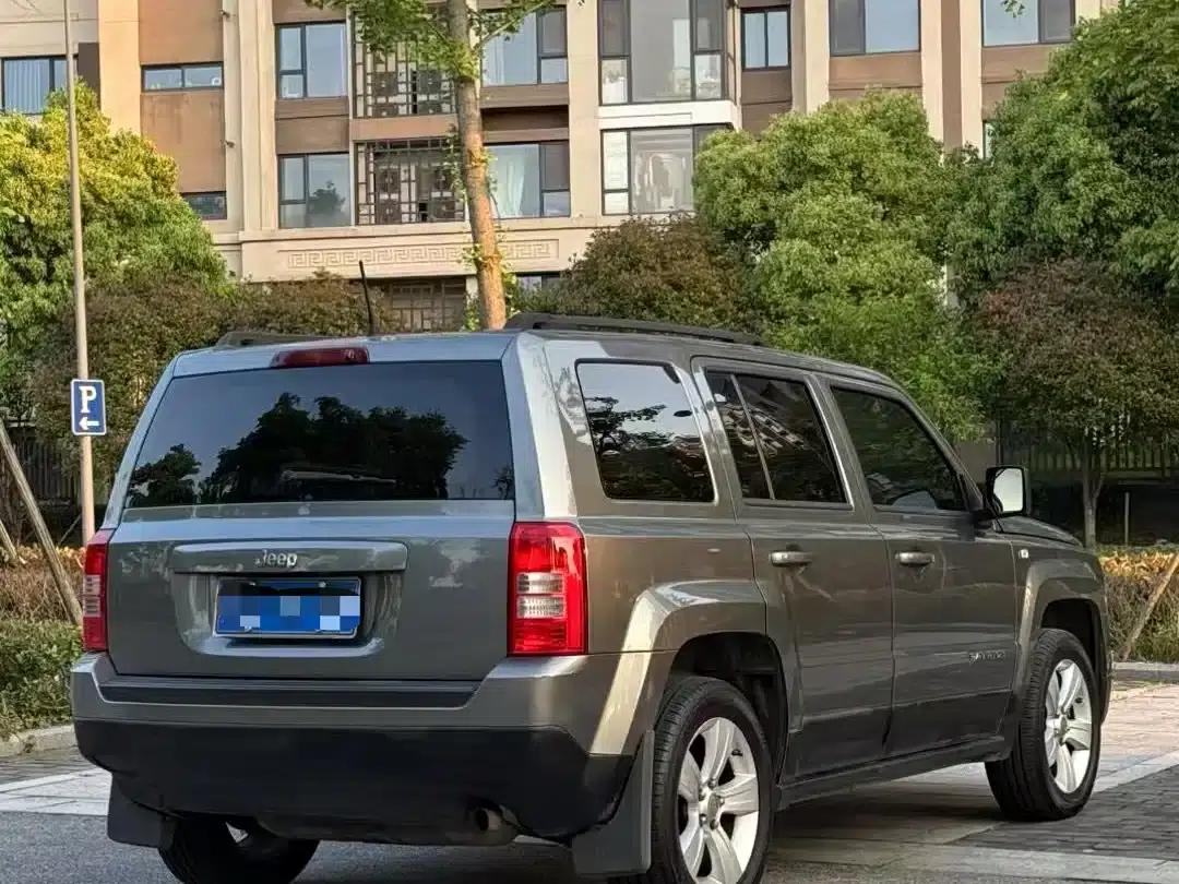 2014 Jeep Compass 2.4L Sport Edition — миниатюра 5
