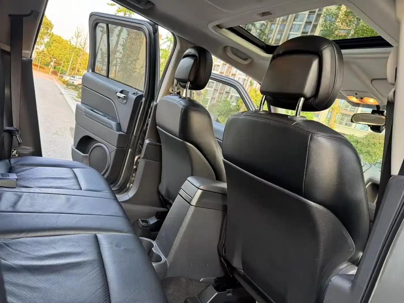 2014 Jeep Compass 2.4L Sport Edition — миниатюра 6