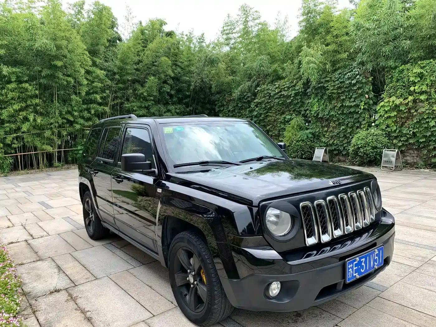 2013 Jeep Compass 2.4 Luxury Navigation Edition — миниатюра 2