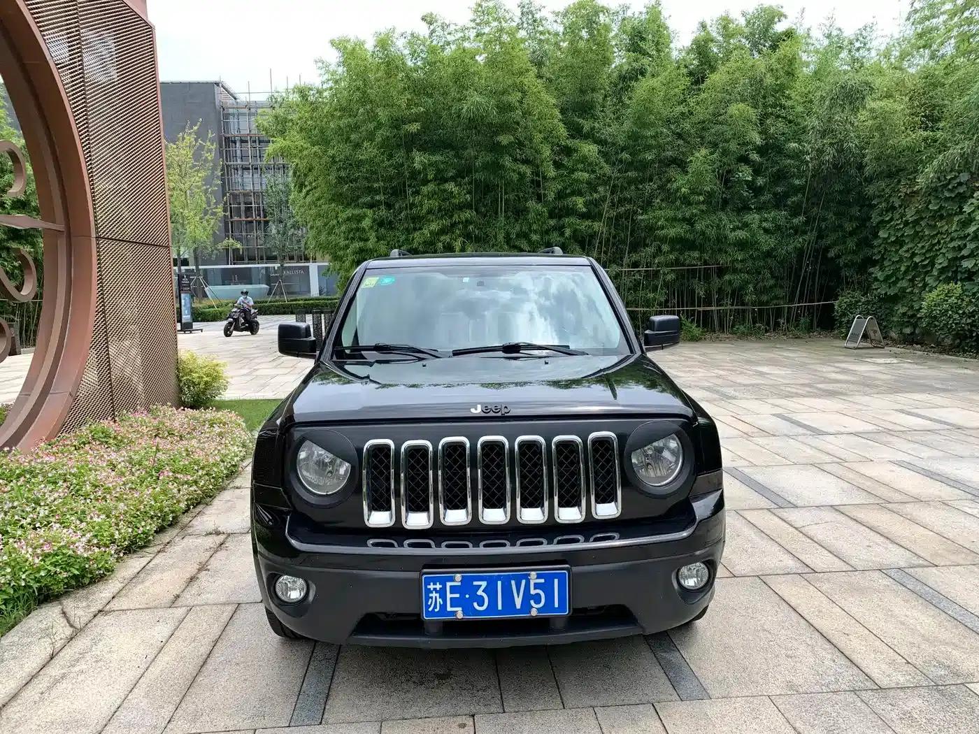2013 Jeep Compass 2.4 Luxury Navigation Edition — миниатюра 5