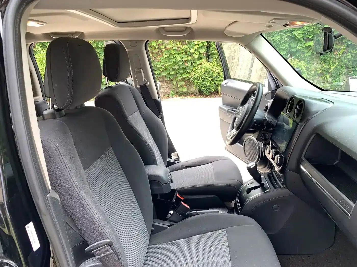 2013 Jeep Compass 2.4 Luxury Navigation Edition — миниатюра 7