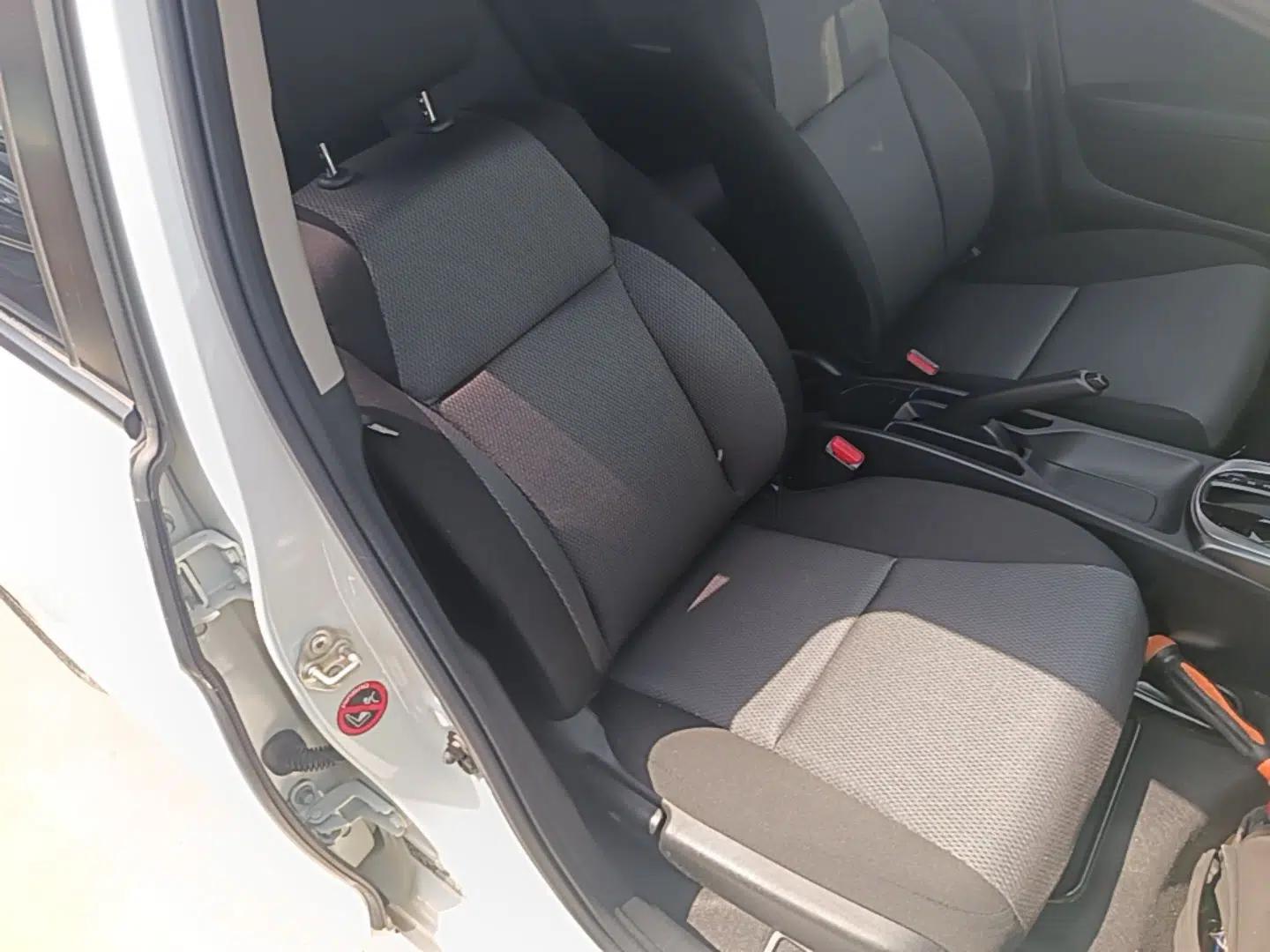 Honda Gienia 2017 1.5L CVT Classic Edition — миниатюра 25