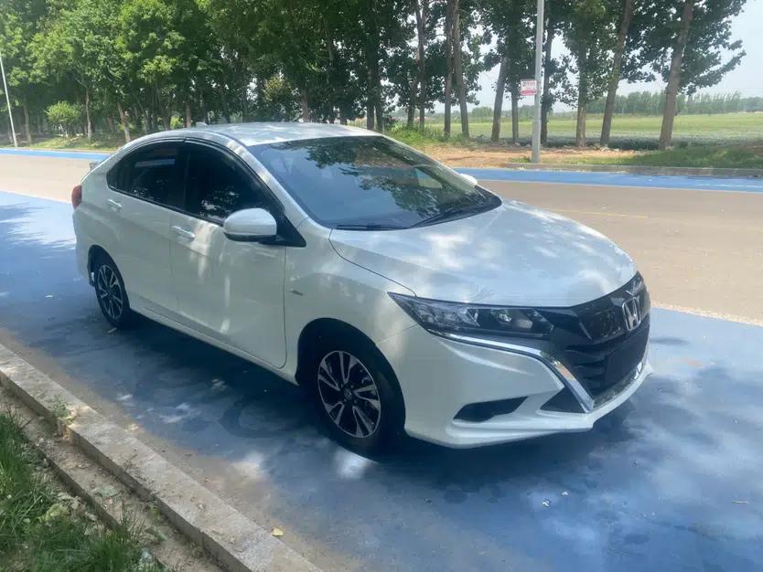 Honda Gienia 2017 1.5L CVT Classic Edition — миниатюра 8