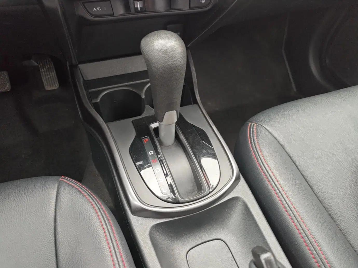 Honda Gienia 2017 1.5L CVT Classic Edition — миниатюра 17