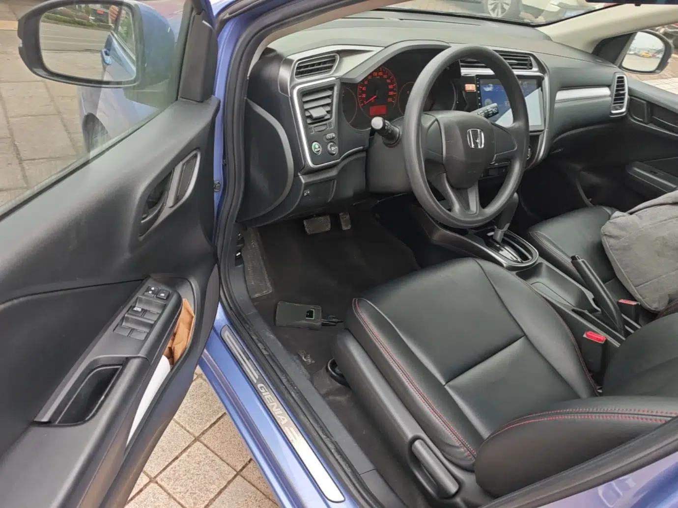 Honda Gienia 2017 1.5L CVT Classic Edition — миниатюра 19