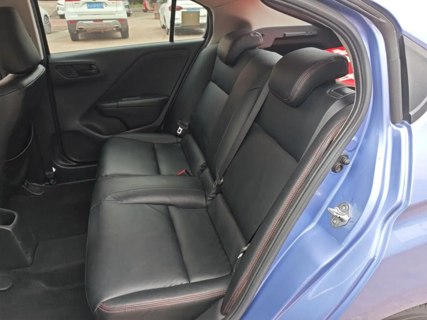 Honda Gienia 2017 1.5L CVT Classic Edition — миниатюра 20