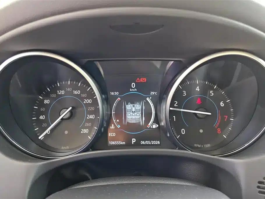 Jaguar XE 2018 2.0T 300PS AWD R-Sport — миниатюра 14