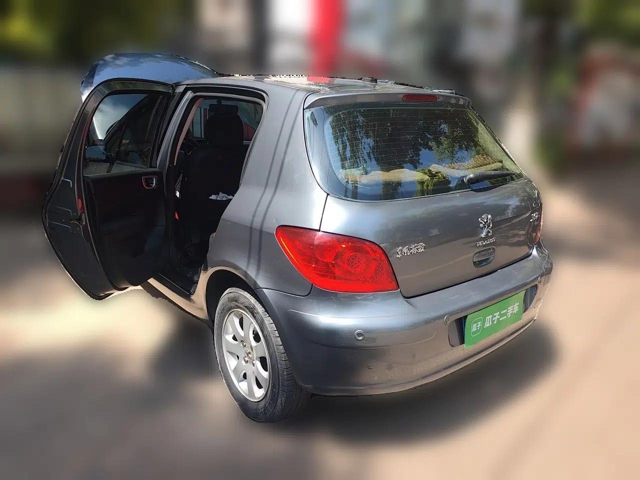 Peugeot 307 2010 Hatchback 1.6L Manual Comfort Edition — миниатюра 4