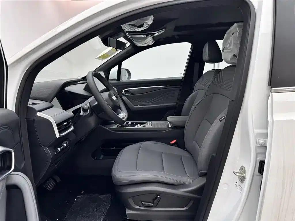 Haoyue L 2026 1.5TD DCT Happiness 5-Seater — миниатюра 12